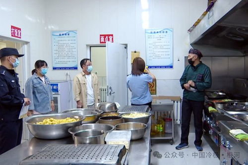 根河市市場監(jiān)督管理局聯(lián)合多家單位開展中高考前餐飲服務(wù)食品安全專項(xiàng)檢查行動(dòng)